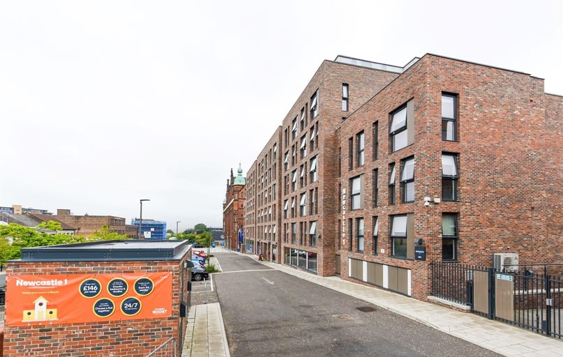 Blandford Square, Newcastle Upon Tyne, Newcastle - Image 1